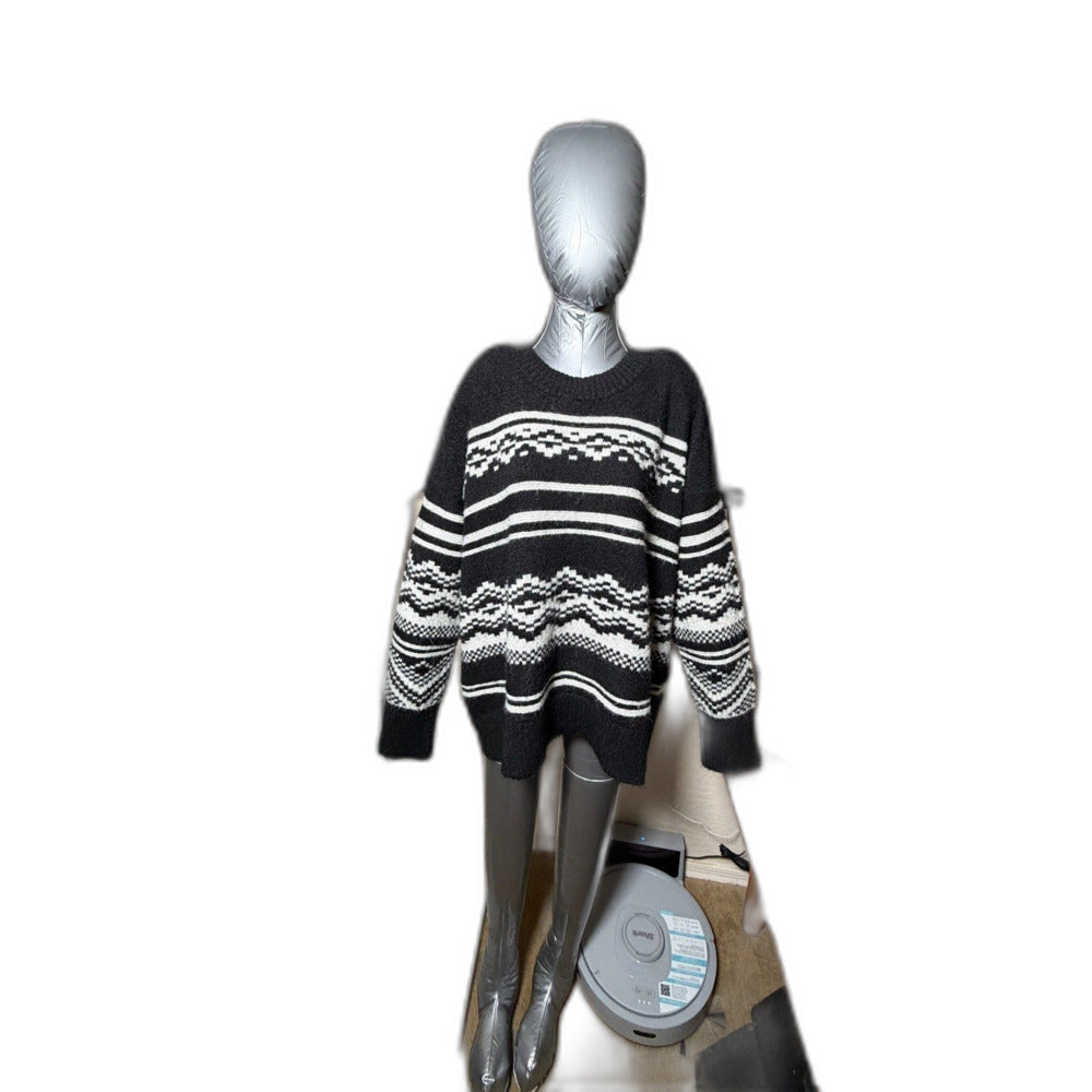 Old Navy Cozy SoSoft Black & White Fair Isle Crewneck Sweater
