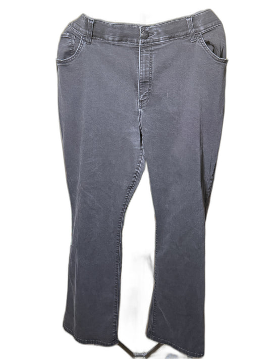 Lee Plus bootcut jeans, front view, gray wash