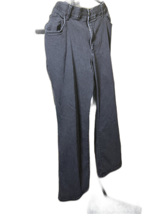 Lee Plus bootcut jeans, angled view showing zip fly and front pockets