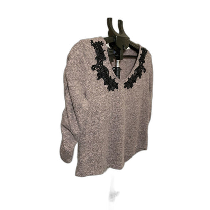 Adrienne Vittadini Mauve Lace Applique Top Size L